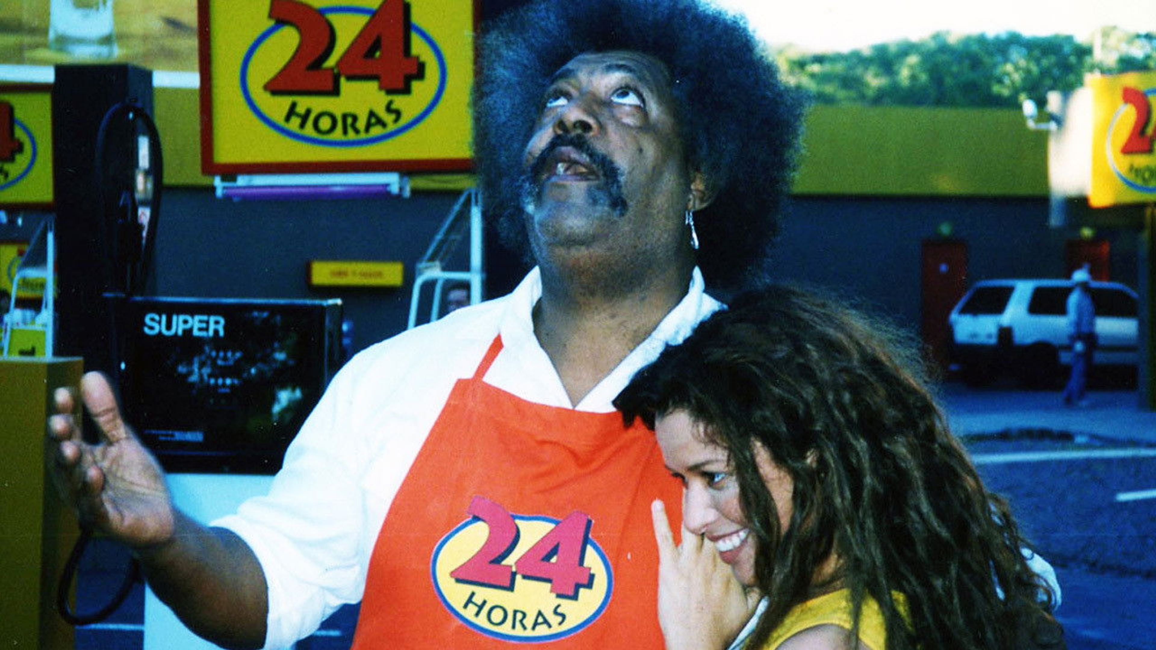Fotograma de 24 horas (Algo está por explotar) (1997)
