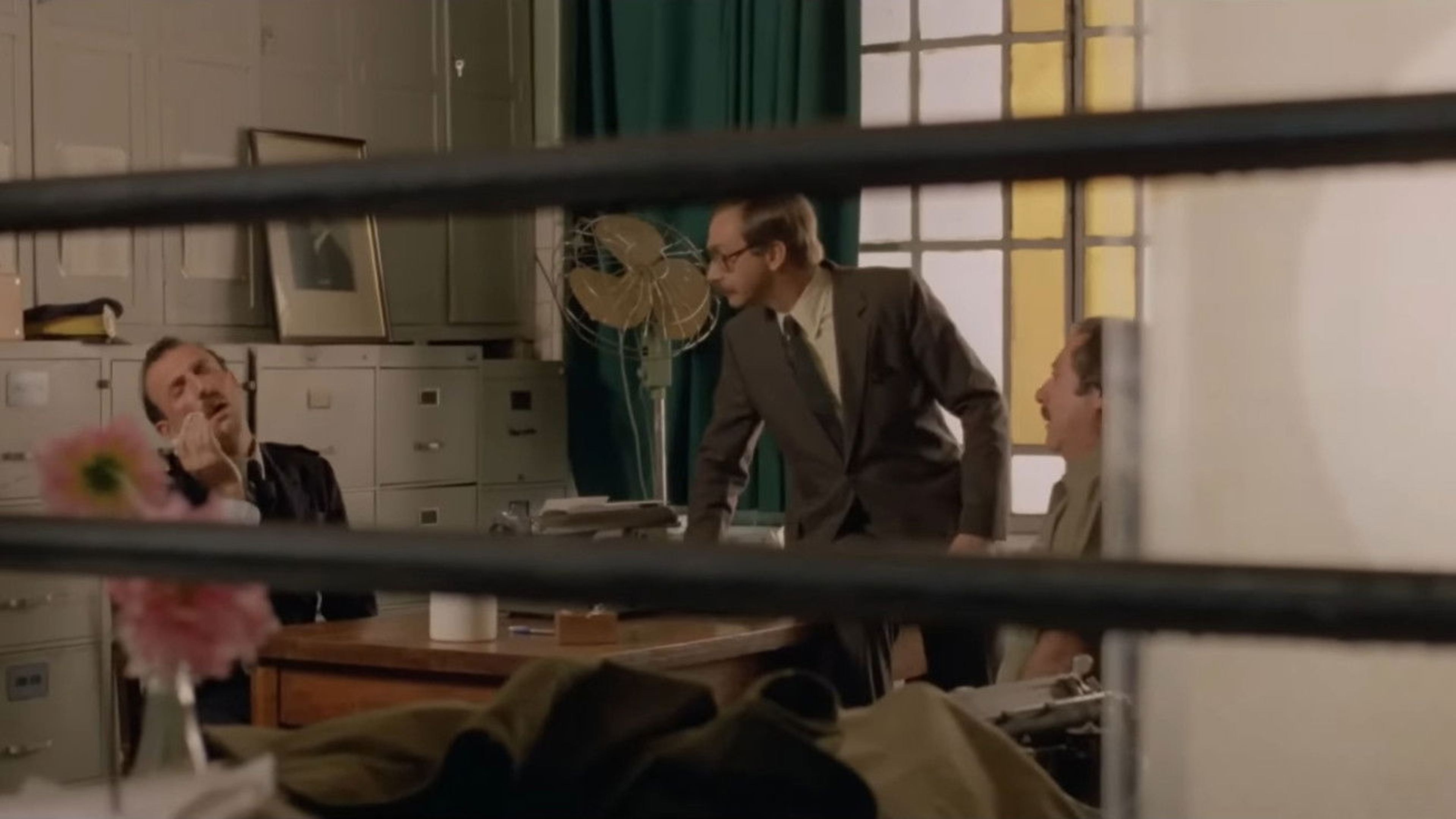 Luis Brandoni y Juan Manuel Tenuta en Esperando la carroza (1985)