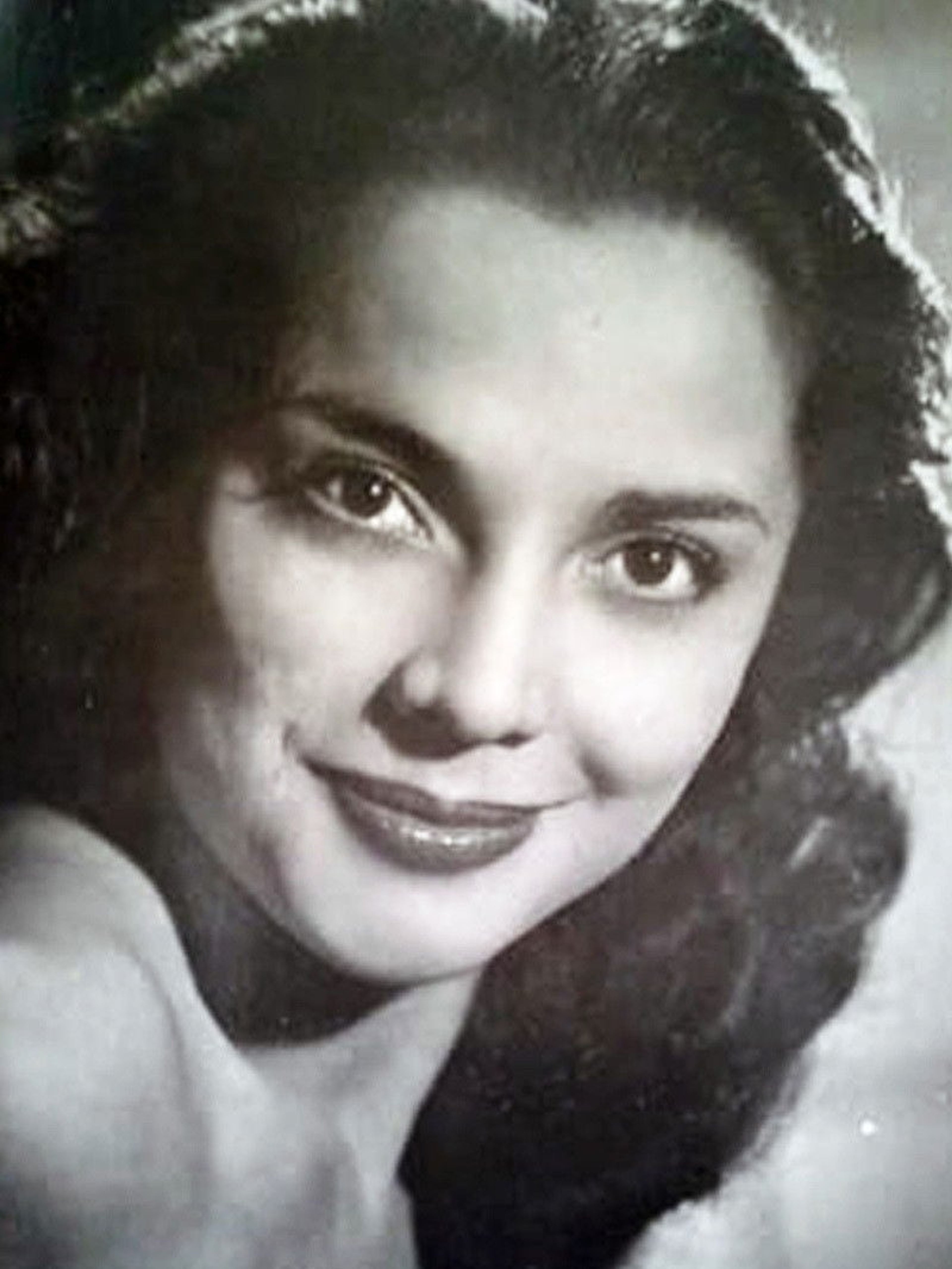 Alba Castellanos