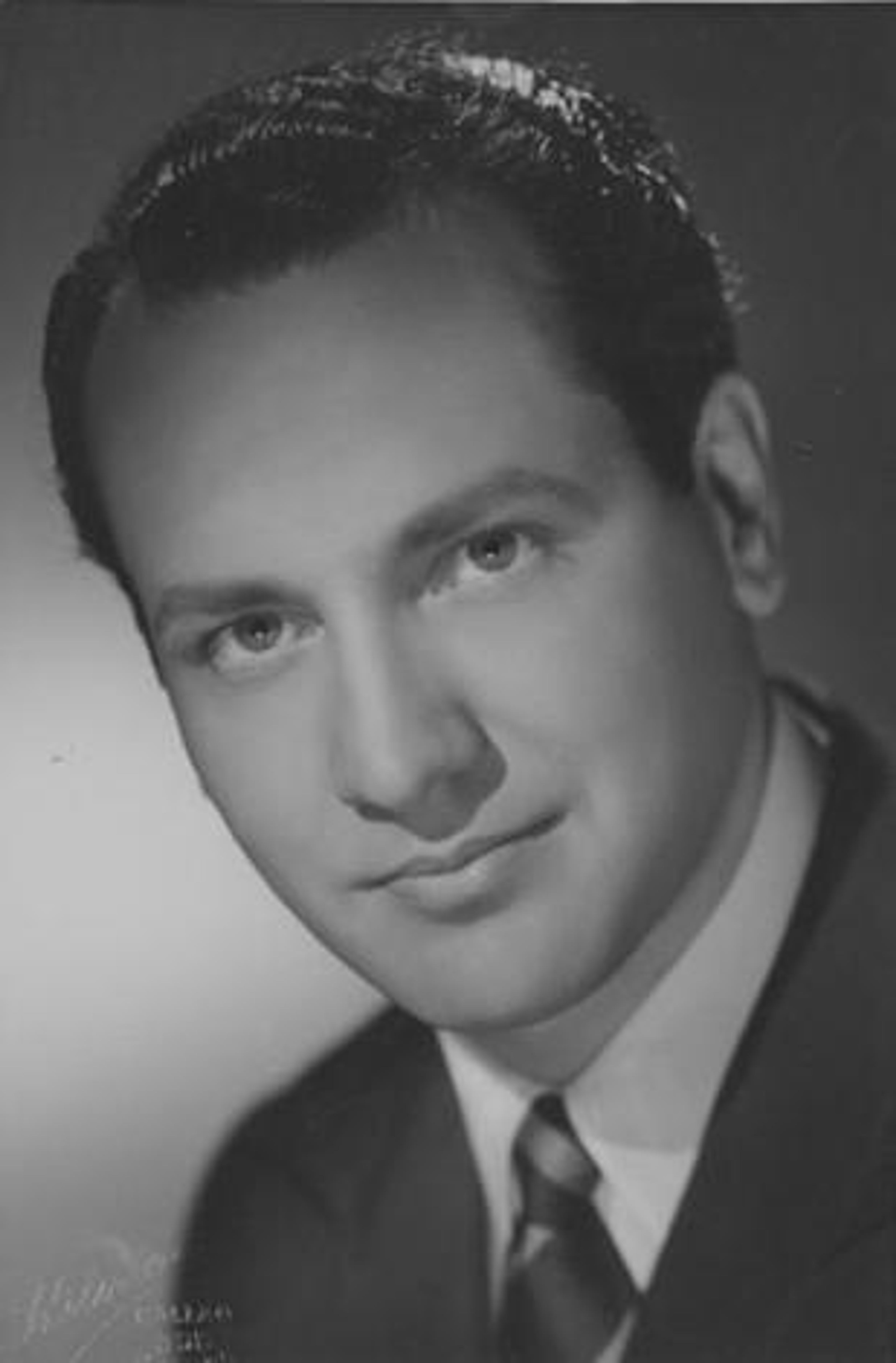 Reynaldo Mompel